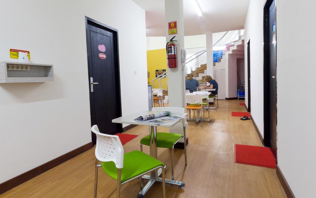 Cx Hostel Kuta Raya 外观 照片