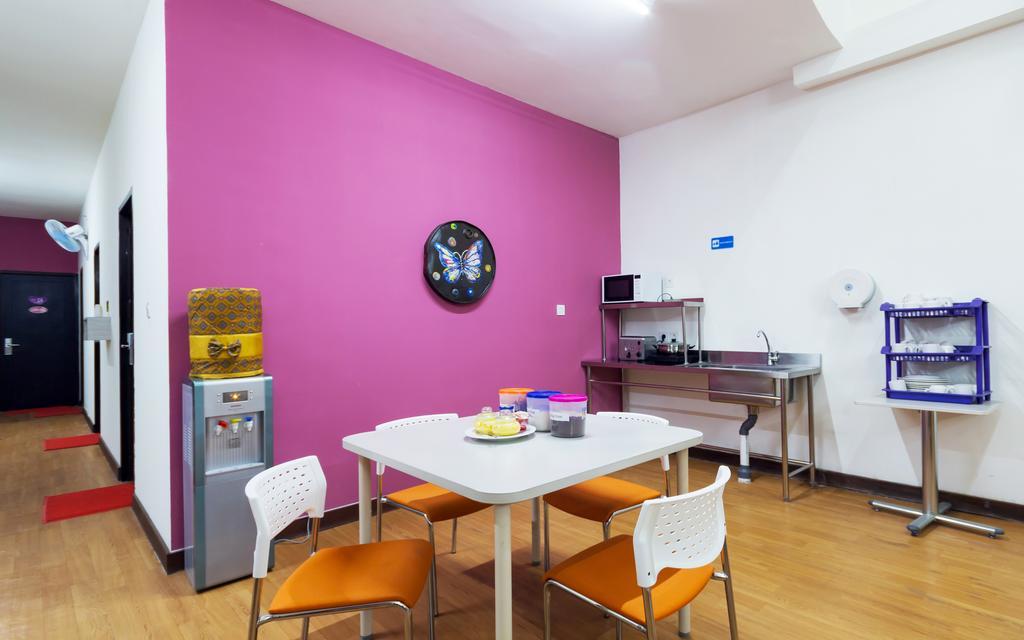Cx Hostel Kuta Raya 外观 照片