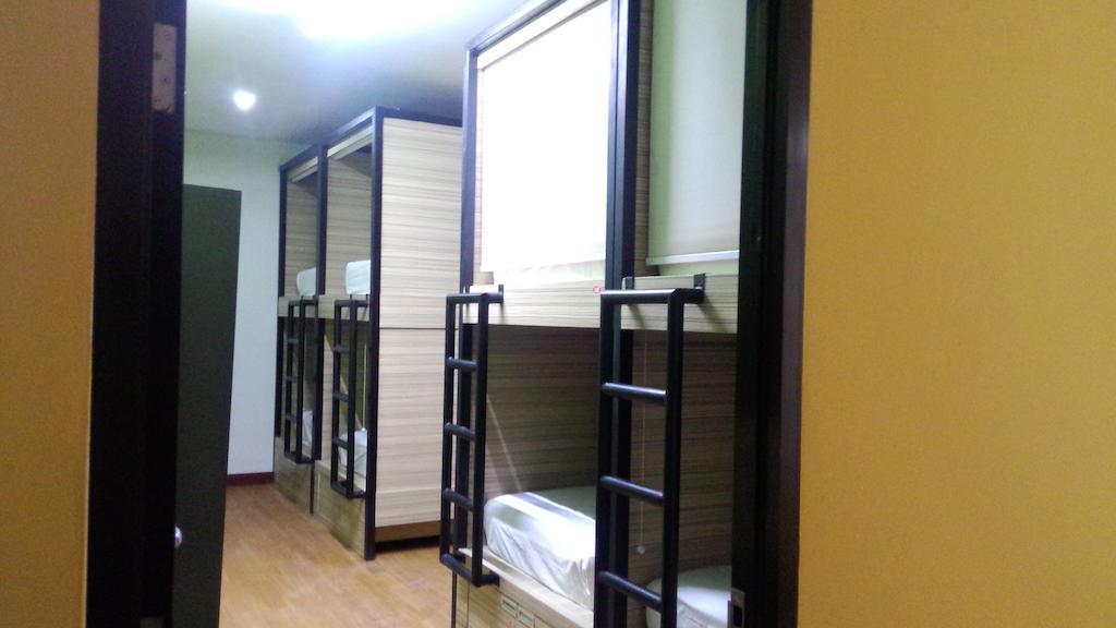 Cx Hostel Kuta Raya 客房 照片