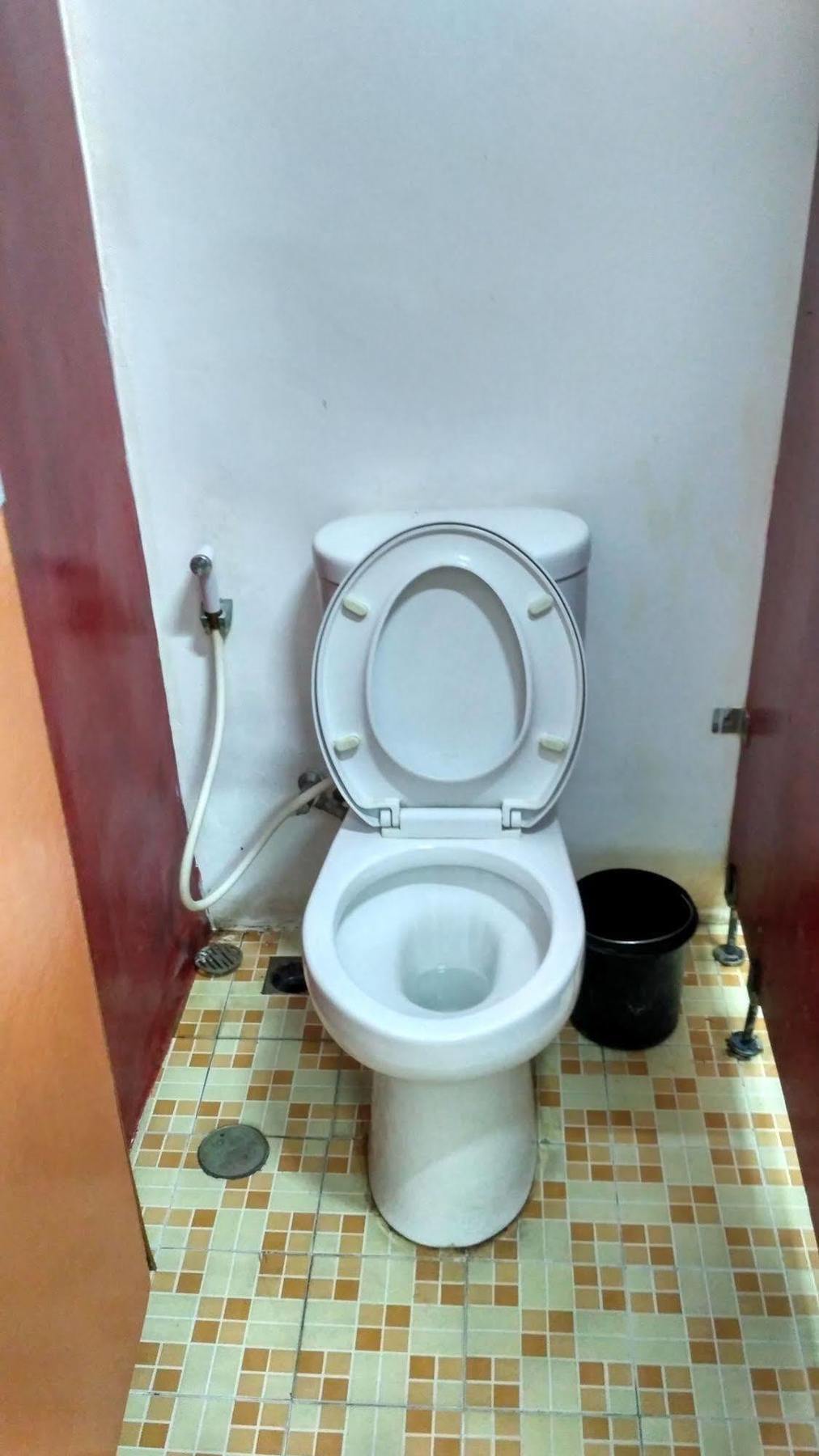 Cx Hostel Kuta Raya 外观 照片