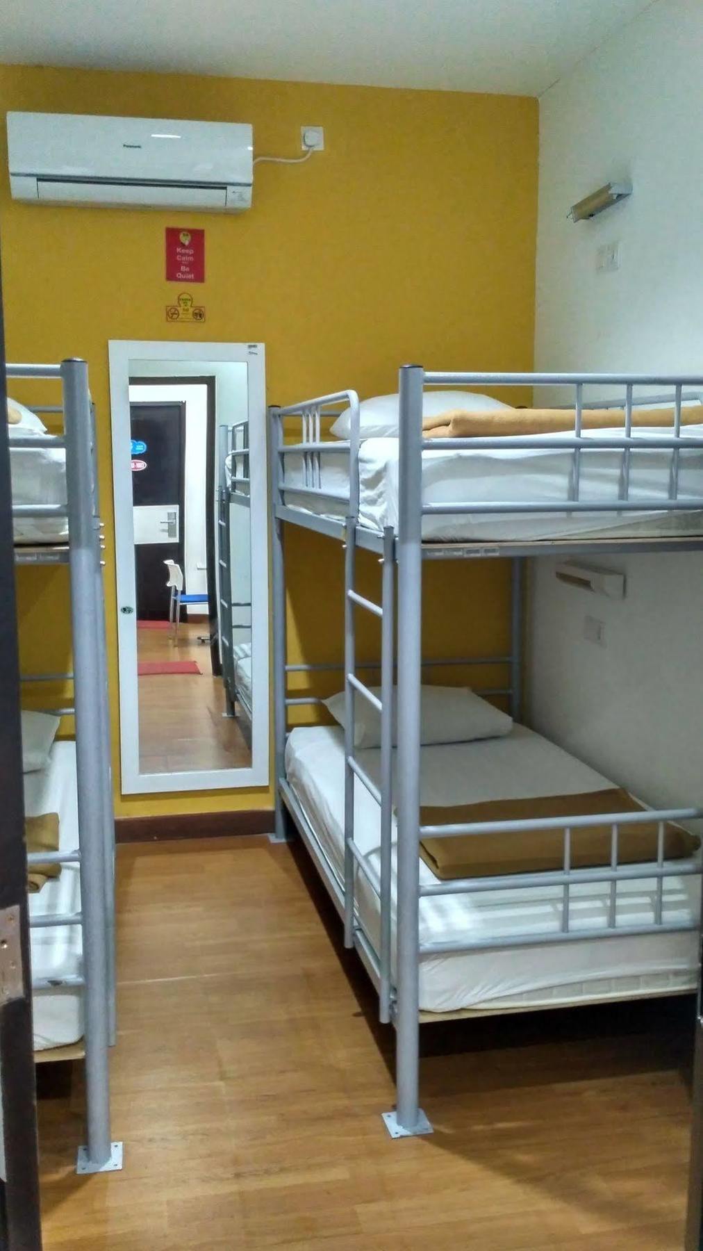 Cx Hostel Kuta Raya 外观 照片