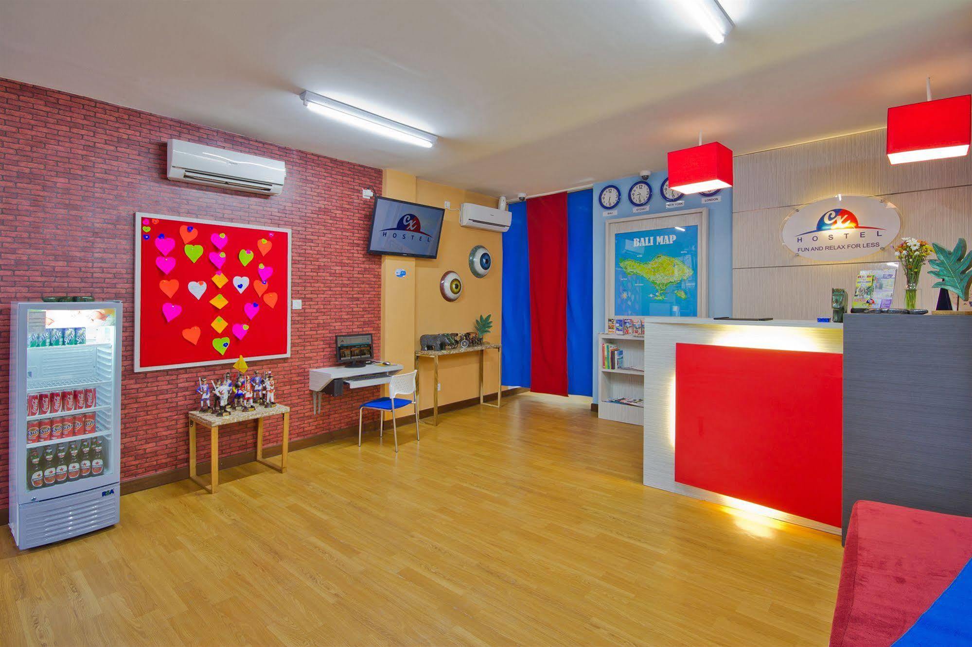 Cx Hostel Kuta Raya 外观 照片