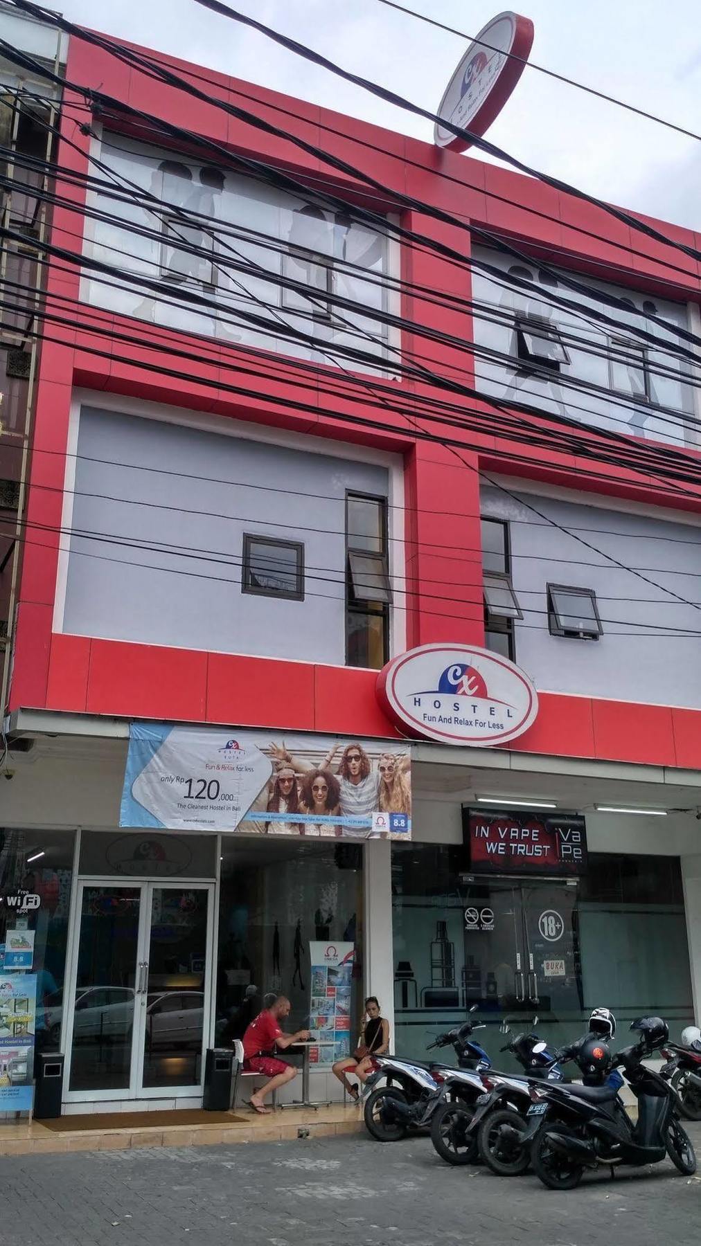 Cx Hostel Kuta Raya 外观 照片